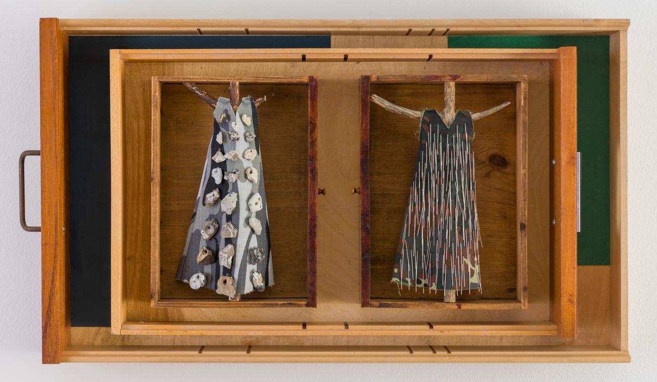 Stenkjole, Nålekjole, 2020, 43 x 74 cm